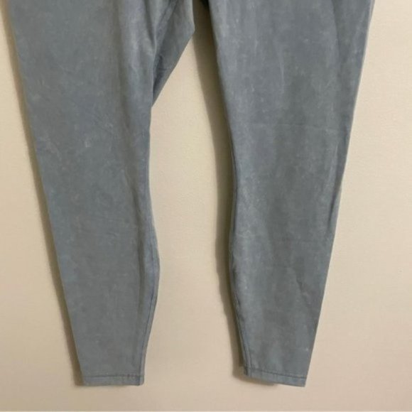Lululemon Wunder Under High-Rise Tight Snow Washed chambray 28" NWOT size 12 - Picture 9 of 12